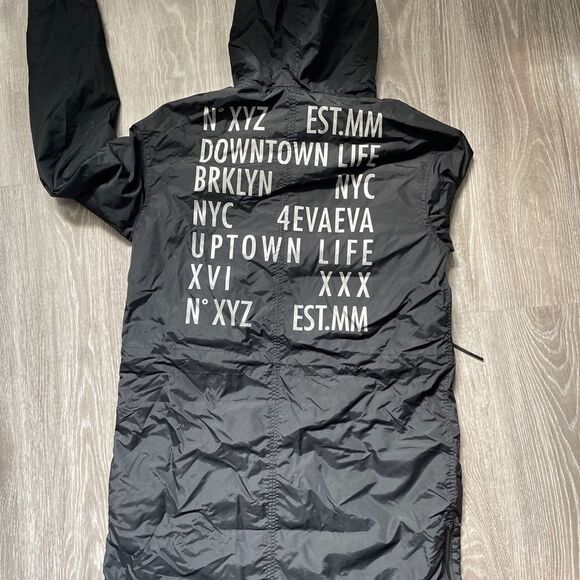 Black Raincoat - Picture 1 of 2
